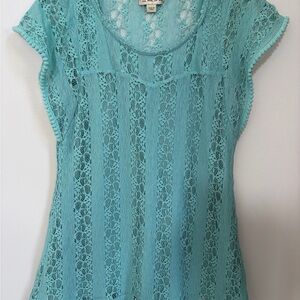 live and let live Aqua Lace Short Sleeve Top